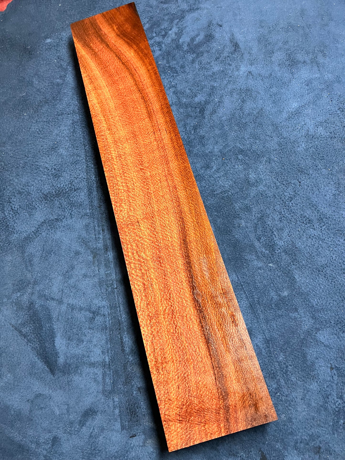 Beefwood 590x105x35mm