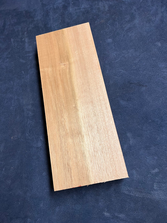 Brown Beech      370x138x64mm