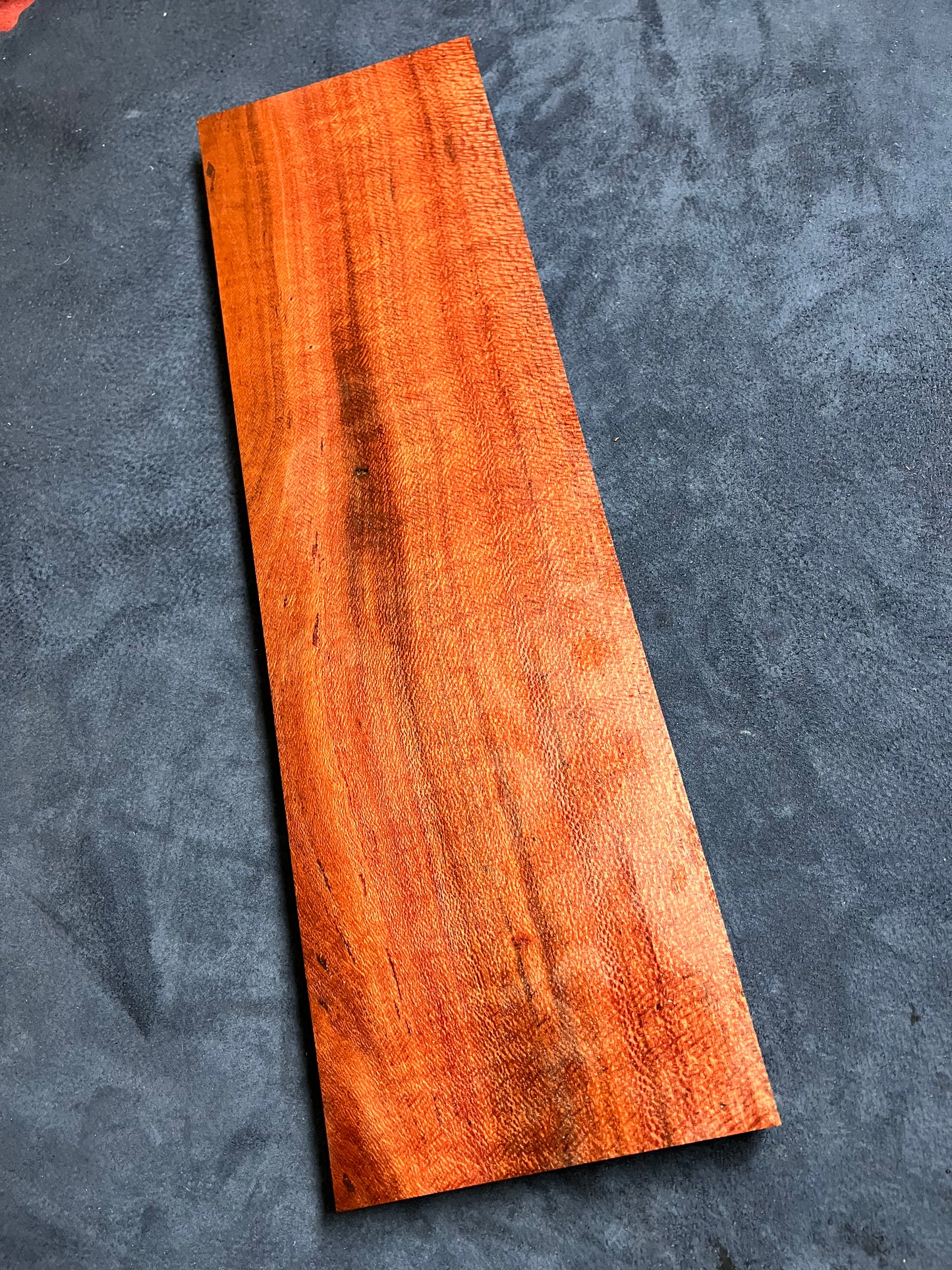 Beefwood 540x155x30mm