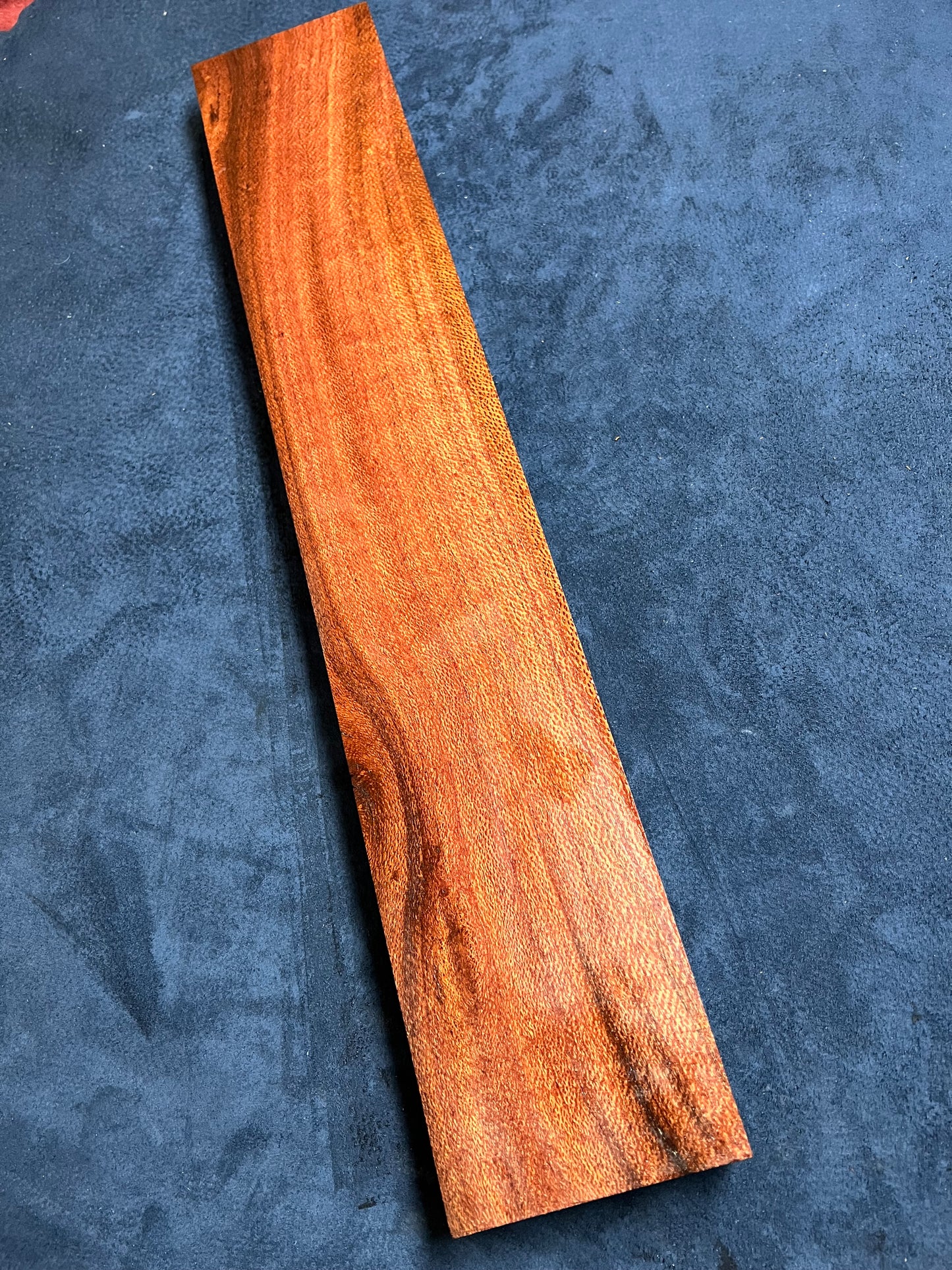 Beefwood 590x105x35mm
