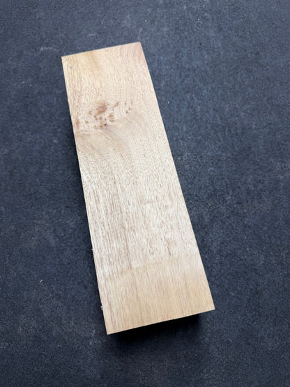 Brown Beech     300x93x82mm