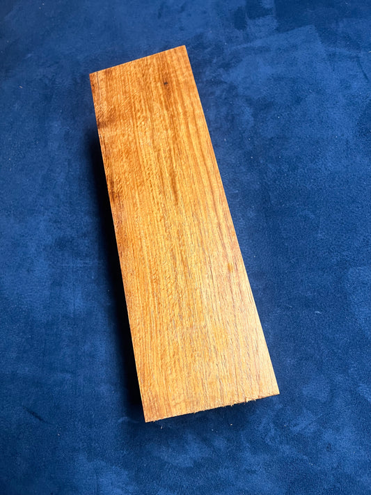 New Guinea Rosewood 325x95x95mm