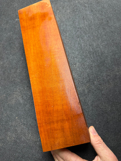 Rose Mahogany. 360x93x93mm