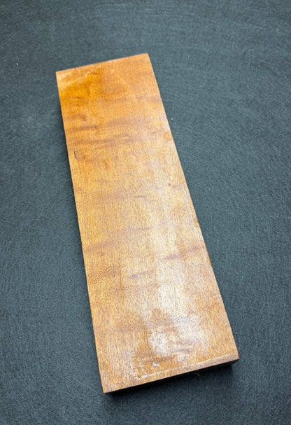 Sapele              378x118x45mm