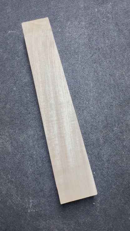 White Beech      395x65x38mm