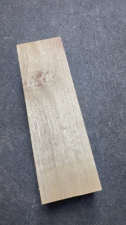 Brown Beech     300x93x82mm