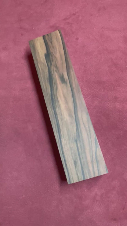 Ebony                  300x72x47mm