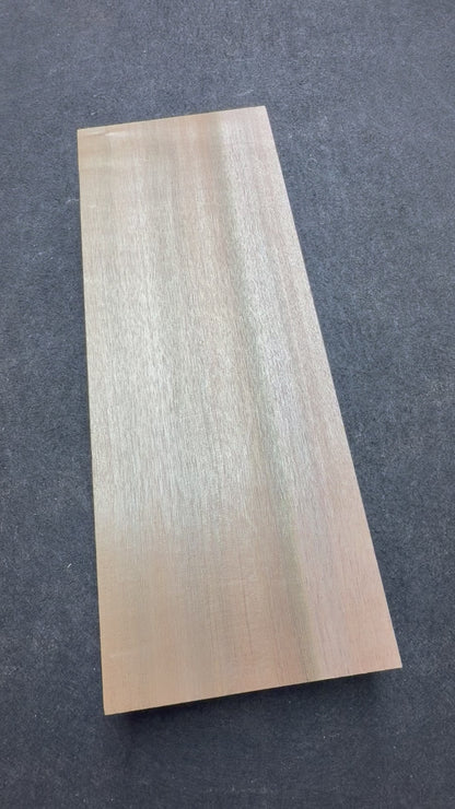 Brown Beech     445x168x64mm