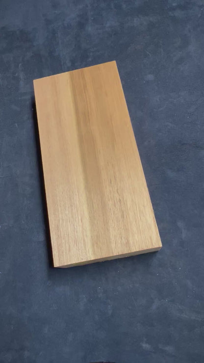 Brown Beech            305x140x58mm